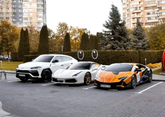 В Украину во время полномасштабной войны ввезли тысячи роскошных авто, — статистика