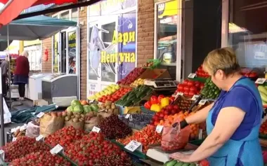 Тепер лише у свята: ціни на фрукти в Україні досягли рекордного рівня