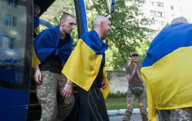Чи перевіряє Україна звільнених з полону на співпрацю з РФ? Що розповіли у штабі