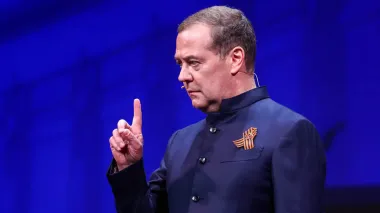 Медведев признался, что переговоры в Стамбуле России нужны не для мира, а для "полной победы"