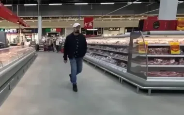 Нові ціни залишать без копійки за душею: ковбаса, сир та м'ясо стрімко дорожчають