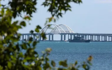 СБУ вдарила в слабке місце Кримського мосту: як це вплине на логістику РФ