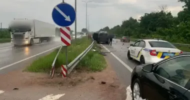 Смертельное ДТП в Житомирской области: водитель погиб на месте