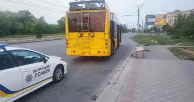 В Сумах троллейбус сбил пешехода
