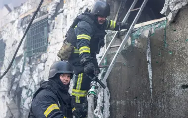Руйнація будівель і пожежі: ДСНС показали наслідки атаки РФ по Харкову та передмістю