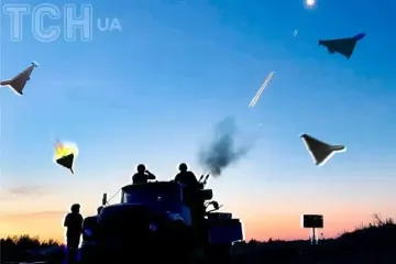 "Шахеди" атакують Суми, є влучання: деталі від влади