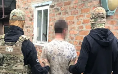 Зрадник із біноклем: СБУ викрила російського агента, який здавав аеродроми ЗСУ