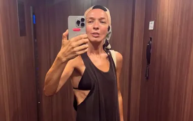 47-летняя Василиса Фролова поразила идеальной фигурой в бикини (фото)