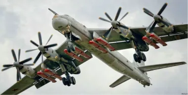 Подложили фальшивый Ту-95: РФ скрывает масштабы потерь от удара по авиабазам, — аналитики (фото)