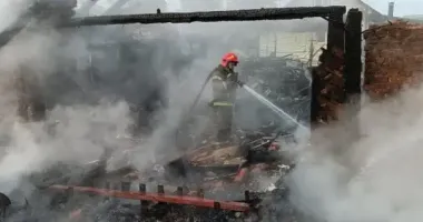 На Чернігівщині російський дрон влучив у будинок начальника пожежної частини, загинула його сім’я