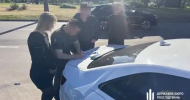 На Дніпропетровщині правоохорониця за 1-2 тис. доларів видаляла з баз даних інформацію про ухилянтів