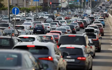 Транспортний колапс у Києві: що відбувається з метро і на дорогах після атаки РФ