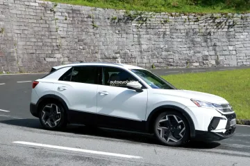 Новый доступный кроссовер Volkswagen заметили на дорогах до премьеры (фото)
