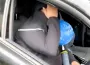 Мужчину поймали за "странным" занятием перед работой: что говорят в соцсетях (видео)