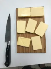15 минут — и вкусный плавленый сыр для бутербродов готов: вы захотите есть его ложками