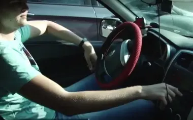 Выехать за границу сможет не каждый: для украинских водителей готовят жесткие ограничения