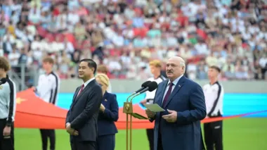 Лукашенко запропонував поставити пам'ятник Сі Цзіньпіну в Мінську