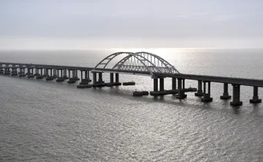 Crimean bridge may collapse without new strikes — expert's forecast