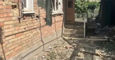Росіяни атакували Дніпропетровщину дронами та важкою артилерією: є постраждалі