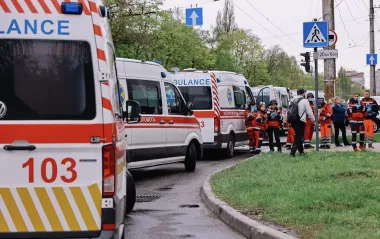 РФ атаковала Запорожье дронами: в городе задымление, пострадал человек