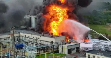 Дроны разбомбили завод в Чебоксарах, который производит электрооборудование для ВС РФ (видео)