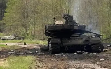 Total combat losses of Russian Federation since beginning of war are about 997120 people (+970 per day), 10,915 tanks, 28,934 artillery systems, 22,759 armoured combat vehicles. INFOGRAPHICS