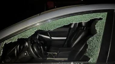 Ночная атака: на Киевщине повреждено жилье и авто