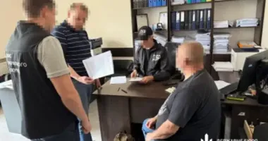 У посадовця ЗСУ знайшли 14 земельних ділянок у Київській області, квартиру і декілька автомобілів