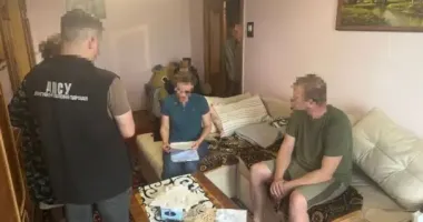 На Львівщині викрили схему незаконного переправлення чоловіків за кордон під виглядом військових