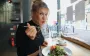 Эти 10 продуктов поддержат фигуру, гормоны и нервы: что есть женщинам после 40