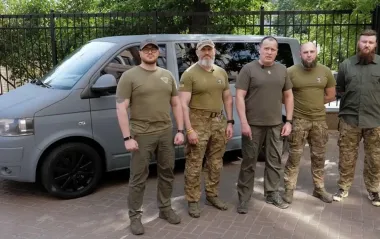 Группа "Гюрза" получила очередную машину от волонтеров "Украинской команды", - Палатный