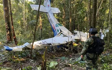 40 днів пекла і магічний ритуал. Четверо маленьких дітей дивом вижили в джунглях після авіакатастрофи