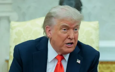 "Терпіти цього не буду". Трамп пригрозив протестувальникам у Лос-Анджелесі