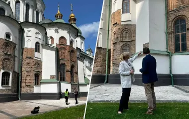 Софійський собор у Києві пошкоджено через обстріл: що кажуть у храмі про наслідки