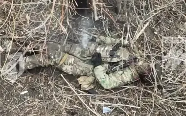National Guard fighters accurately strike Russian assault troopers hiding in ruins in Toretsk direction. VIDEO
