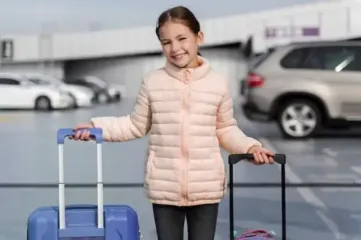 Документы, разрешение и лекарства: как безопасно пересечь границу с детьми летом