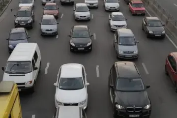 Заборонять керувати авто: водіям терміново потрібно оновити права
