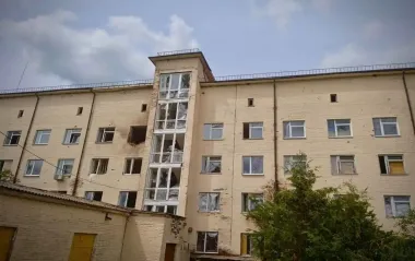 РФ ударила по больнице на Черниговщине дроном "Молния": повреждено помещение