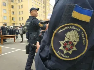Ворог вже за 20 км, а Нацгвардія готується "розганяти демонстрантів": на Сумщині закупають щити і кийки на десятки мільйонів грн