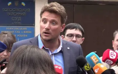 Адвоката Шарія та Медведчука заочно засудили до 10 років тюрми