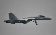 Истребитель Китая пролетел в 45 метрах от самолета Японии