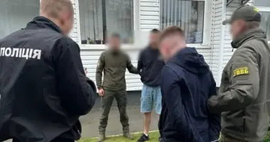 На Волині батько і син влаштували сімейний бізнес на ухилянтах