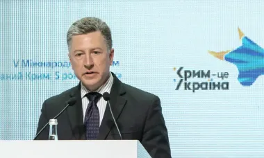 Потрібно "задушити" фінанси Путіна. Волкер звернувся до союзників України