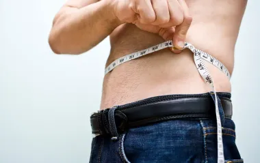 Мужчина сбросил 47 кг благодаря ежедневным 5 минутным тренировкам: всего три упражнения