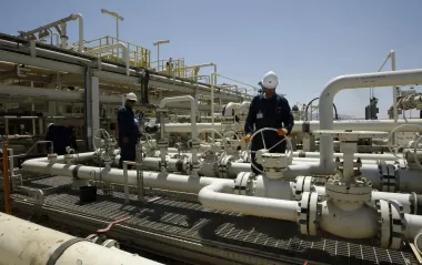 Удар Израиля по Ирану: как скачок цен на нефть повлияет на стоимость бензина в Украине