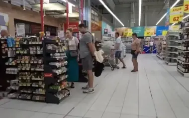 Перейдем на хлеб и воду? Экономист рассказал, что будет с ценами на продукты и курсом доллара