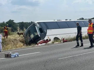 4 погибших: во Франции в ДТП попал автобус с украинскими детьми, что известно (видео)