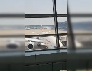 "Ничего не работало": пассажир Air India показал кадры с предыдущего рейса AI-171 (видео)