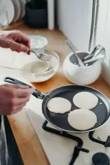 Если осталось вчерашнее картофельное пюре: рецепт зраз на обед или ужин