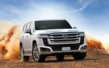 Toyota представила найпотужніший Land Cruiser в історії: тепер він гібридний